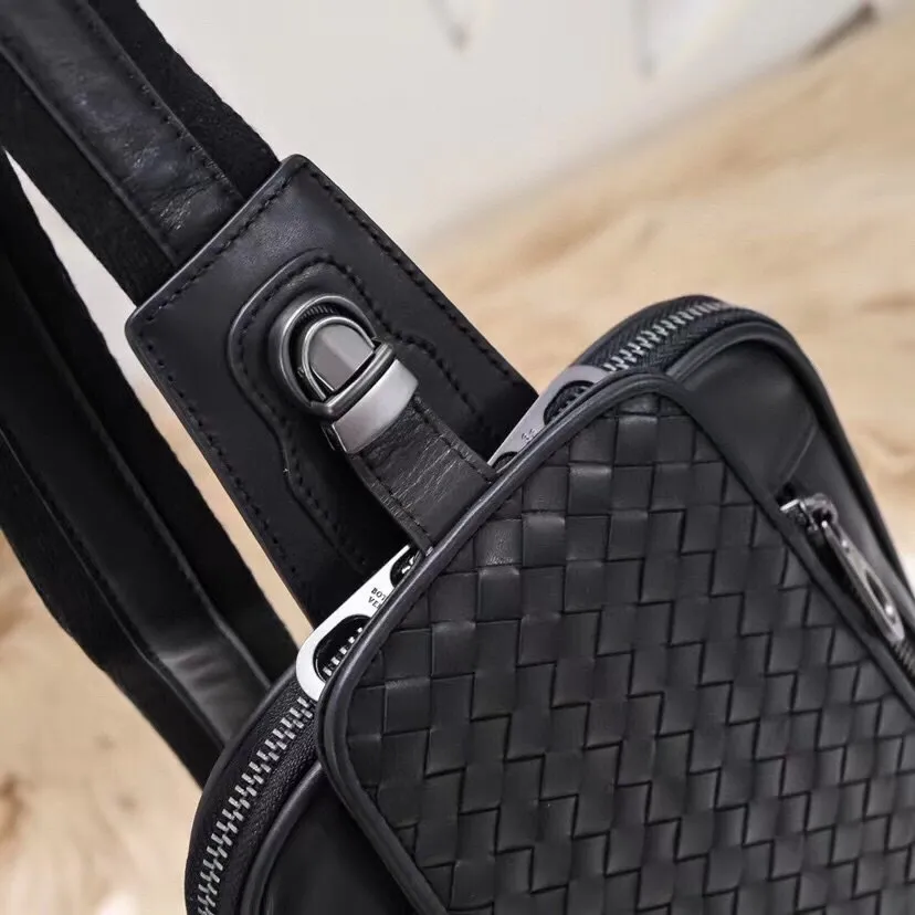 All categories 💚 Top version men’s bags 💚 BV 2024 new BV chest bag